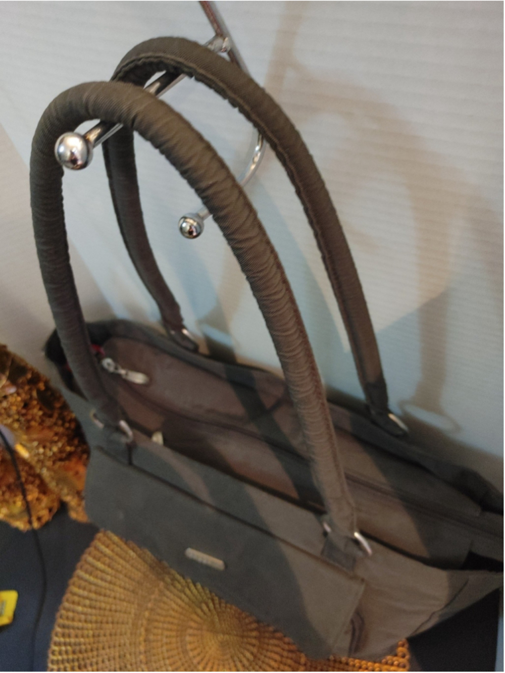 Baggallini Weekender bag - Picture 3 of 9